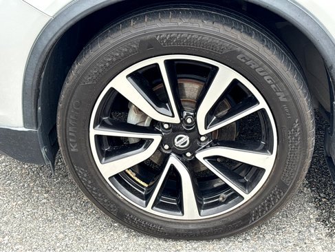 Used 2019 Nissan Rogue SL w/ Premium Package image 22