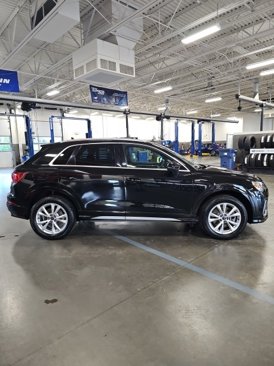 Used 2023 Audi Q3 2.0T Premium image 5