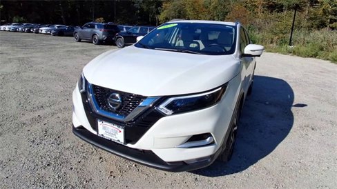 Certified 2022 Nissan Rogue Sport SL w/ Premium Package image 3