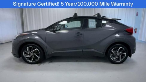Used 2022 Toyota C-HR Limited image 5