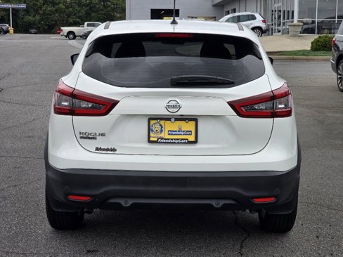 Used 2021 Nissan Rogue Sport S image 24