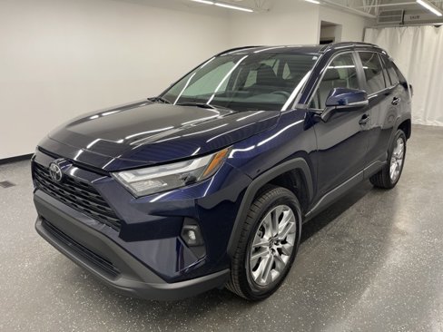 Certified 2022 Toyota RAV4 XLE Premium image 4