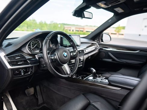 Used 2014 BMW X5 xDrive50i image 23