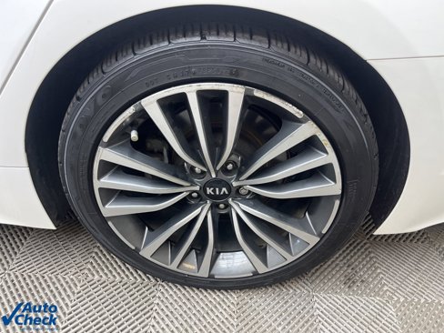Used 2018 Kia Stinger Premium image 11