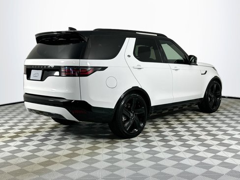 Certified 2025 Land Rover Discovery Dynamic SE image 5