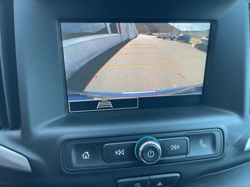 Used 2024 GMC Terrain SLE image 24