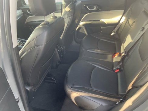 Used 2022 Jeep Compass Limited image 11