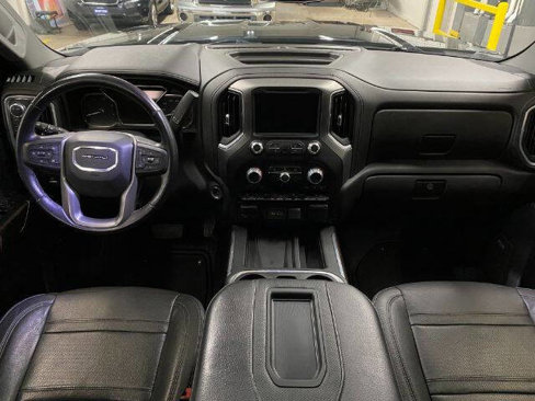 Used 2021 GMC Sierra 3500 Denali w/ Denali Ultimate Package image 18