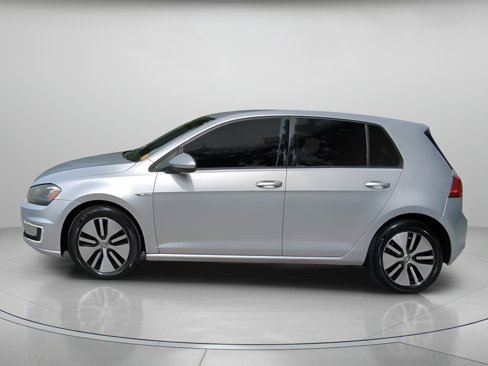 Used 2016 Volkswagen e-Golf SEL Premium image 15