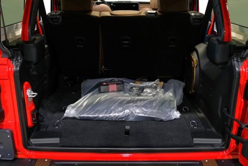 Used 2024 Jeep Wrangler Unlimited Rubicon w/ Technology Group image 38