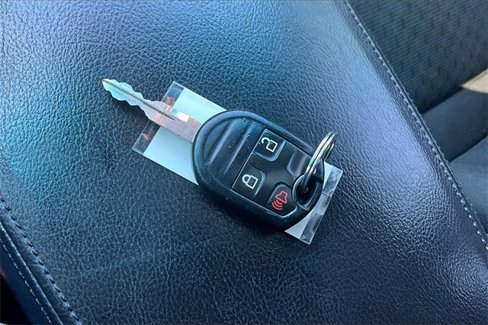 Used 2014 Ford Explorer XLT w/ Equipment Group 201A image 10