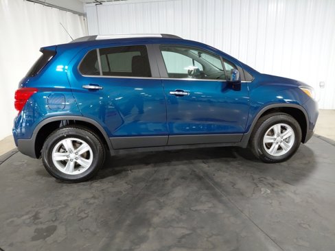 Certified 2020 Chevrolet Trax LT w/ LT Convenience Package image 10