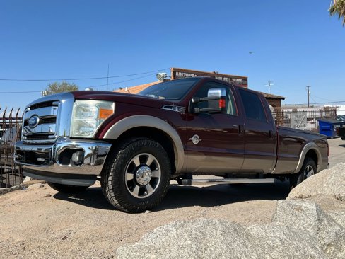 Used 2011 Ford F350 Lariat w/ Lariat Interior Pkg image 2