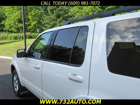 Used 2010 Ford Explorer XLT image 18