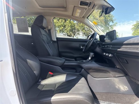 Used 2024 Honda HR-V LX image 8