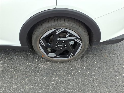 New 2025 Kia K4 EX image 8