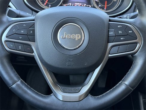 Used 2019 Jeep Cherokee Limited image 28