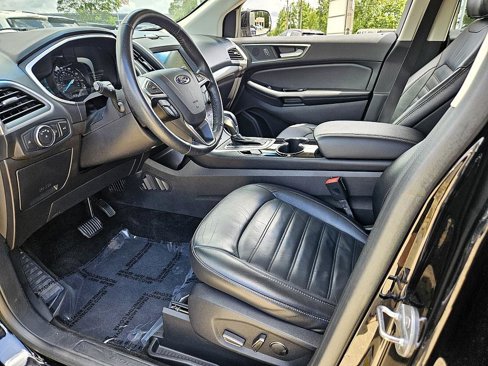 Used 2018 Ford Edge SEL w/ Equipment Group 201A image 7