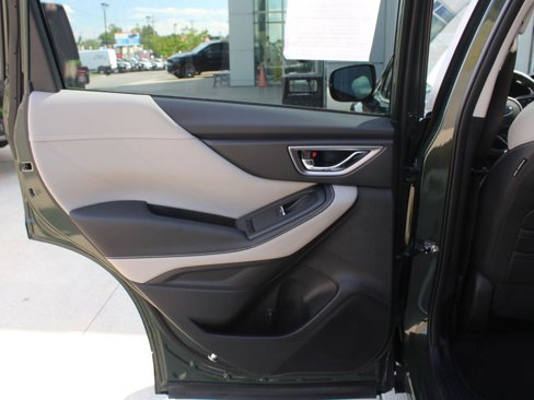 Used 2023 Subaru Forester Limited image 15