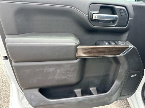 Used 2020 Chevrolet Silverado 1500 RST image 13