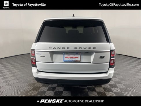 Used 2018 Land Rover Range Rover HSE image 12
