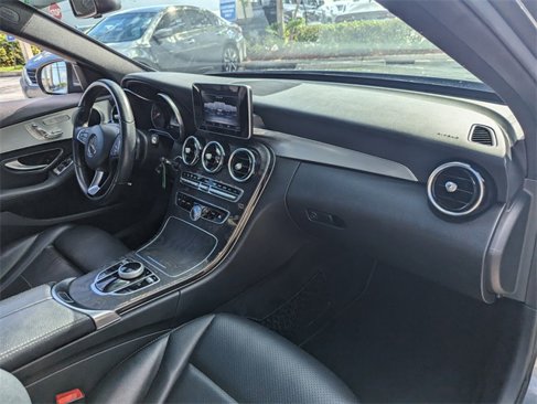 Used 2018 Mercedes-Benz C 300 Sedan image 18
