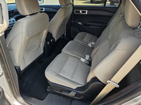 Used 2021 Ford Explorer 2WD image 30