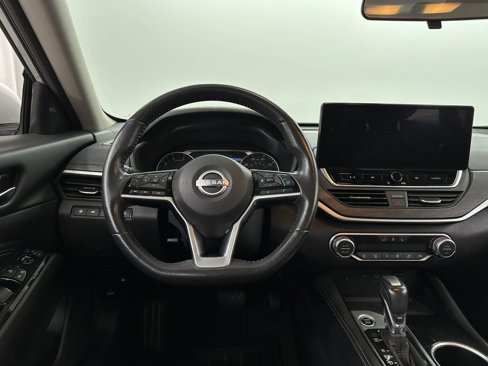 Used 2023 Nissan Altima 2.5 SL image 9