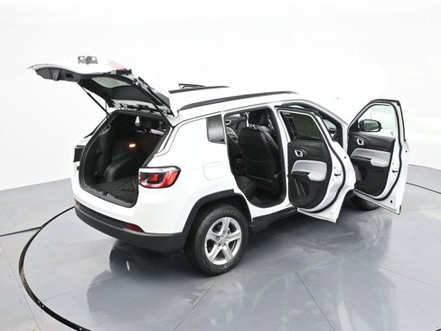Used 2023 Jeep Compass Latitude w/ Convenience Group image 41