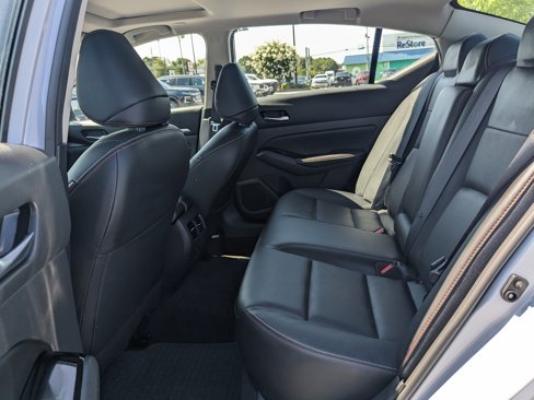 Used 2023 Nissan Altima 2.0 SR image 14
