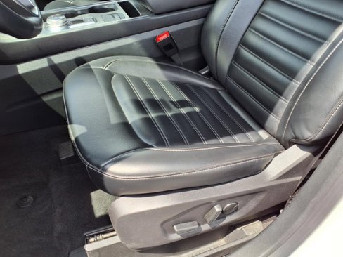 Used 2022 Ford Edge SEL image 11