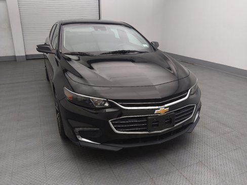 Used 2018 Chevrolet Malibu LT w/ Driver Confidence Package image 14