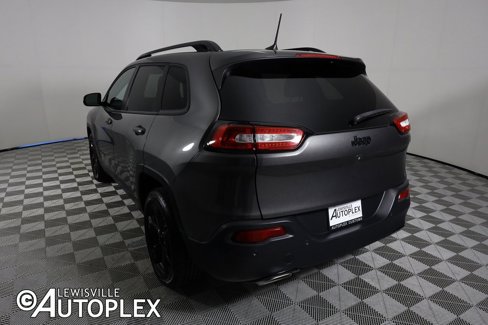 Used 2018 Jeep Cherokee Limited w/ Technology Group image 9