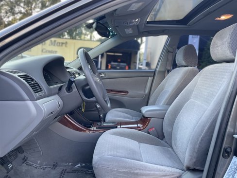 Used 2002 Toyota Camry XLE image 22