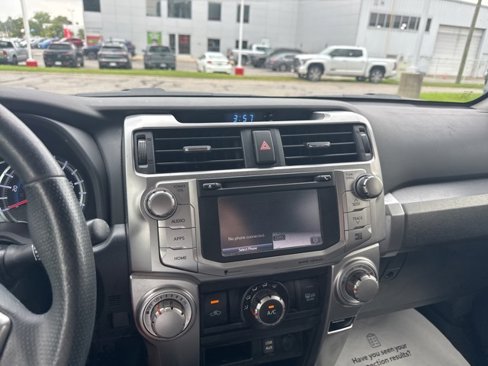 Used 2018 Toyota 4Runner SR5 Premium image 16