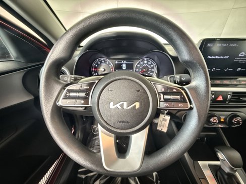 Used 2022 Kia Forte LXS w/ LXS Technology Package image 16