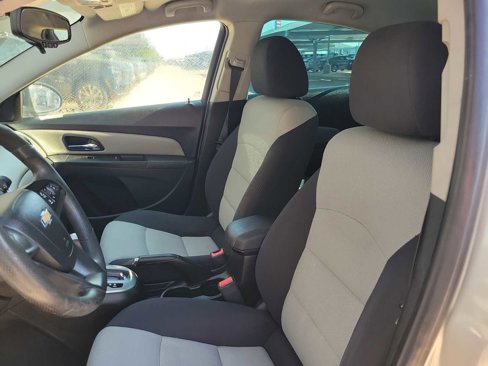 Used 2016 Chevrolet Cruze LS image 11