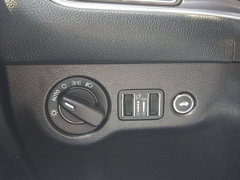 Used 2022 Dodge Challenger SRT Hellcat image 27