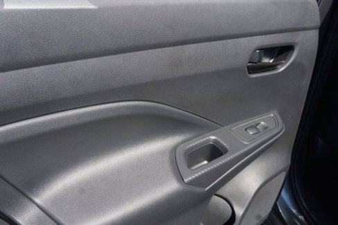 New 2025 Nissan Versa S image 27