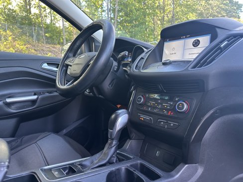 Used 2019 Ford Escape SE image 33