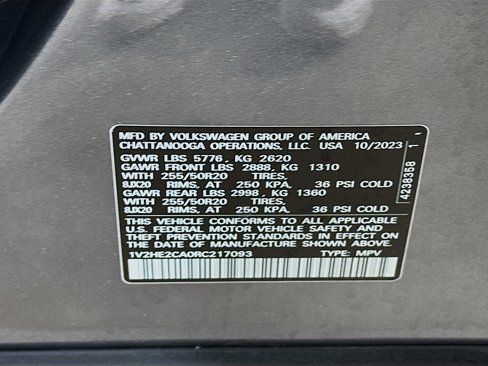 Used 2024 Volkswagen Atlas Cross Sport SE image 41