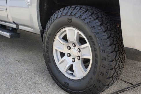 Used 2018 Chevrolet Silverado 1500 LT w/ All Star Edition image 8