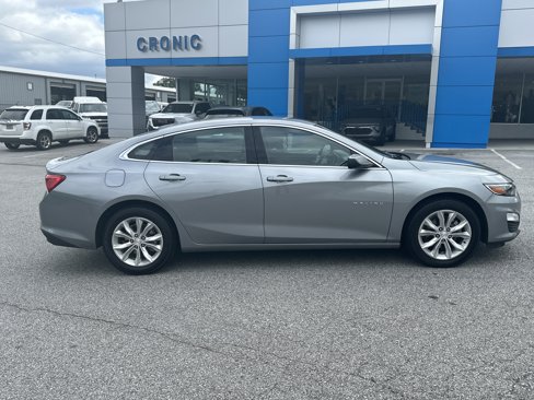 Used 2024 Chevrolet Malibu LT image 2