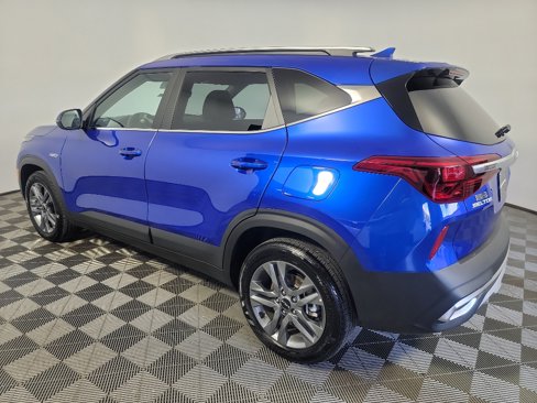 Certified 2023 Kia Seltos S w/ Navigation Package image 9