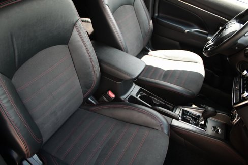 Used 2023 Mitsubishi Outlander Sport ES image 7