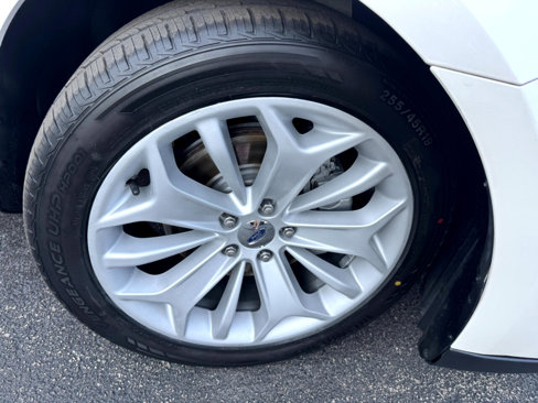 Used 2013 Ford Taurus Limited image 23