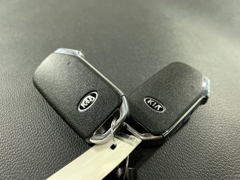 Used 2020 Kia Niro EX Premium image 30