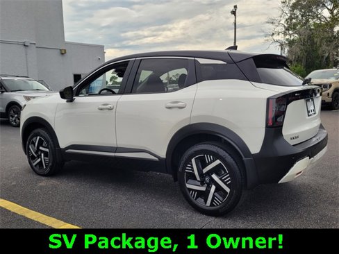Used 2025 Nissan Kicks SV w/ Charging Package image 5