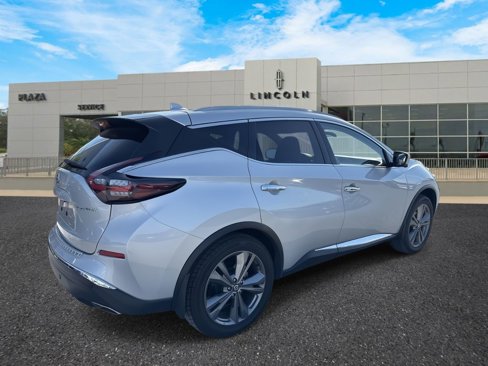Used 2020 Nissan Murano Platinum image 3