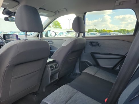 Certified 2021 Nissan Rogue S image 14